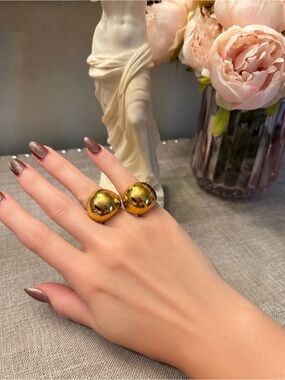NWOT Women’s Gold Tone Bubble Dome Statement Ring - Women Jewelry